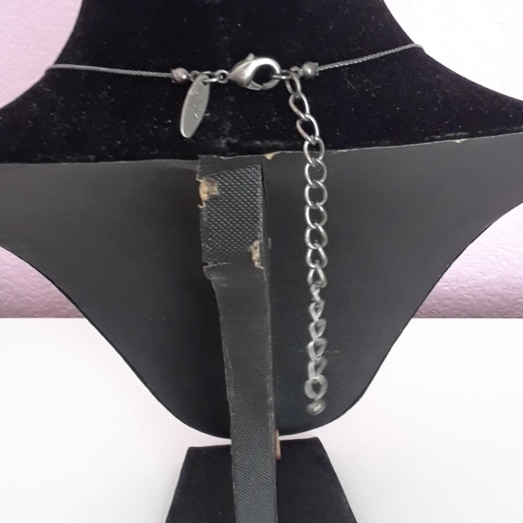 NY& Co. bead necklace - Picture 2 of 8